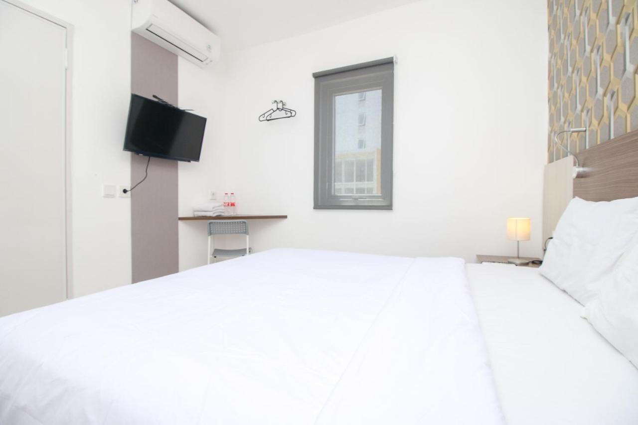 Smarthomm Inn Bandara Parungkuda Extérieur photo